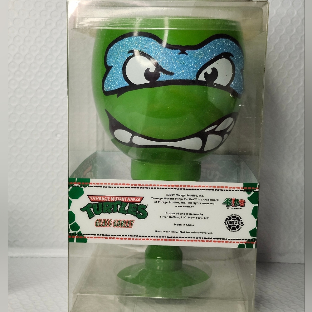 Teenage Mutant Ninja Turtles (TMNT) Leonardo glass goblet from 2009